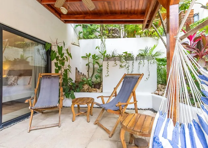 Casa Vitality Bed And Breakfast - Playa Guiones, Nosara - 4 Minute Walk To The Beach